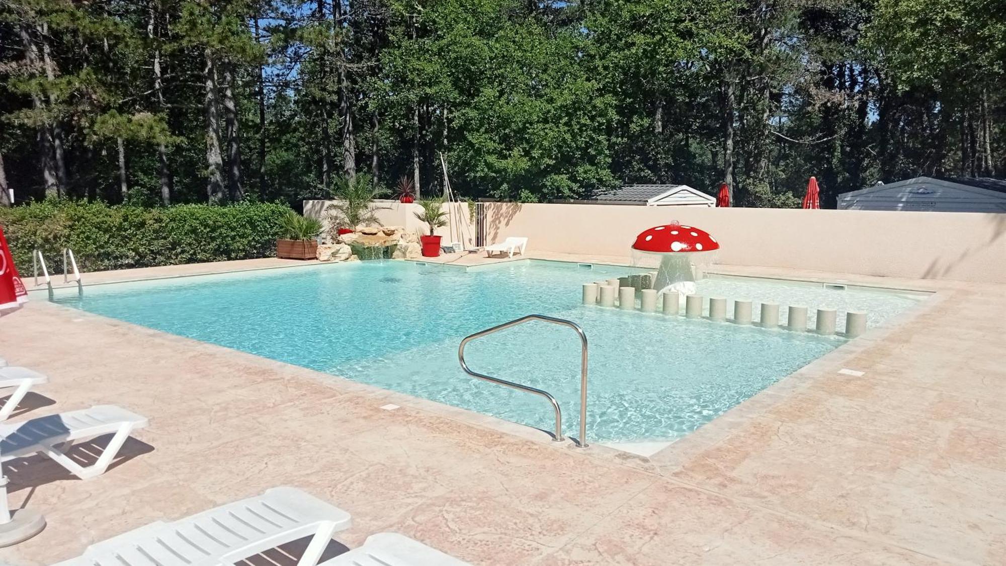Camping Parc Saint Sauvayre Vagnas Exterior photo